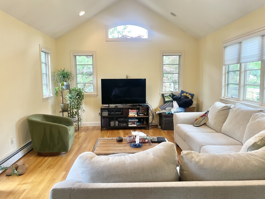 150 Gordon Road Newton, MA 02468 - Photo 6 of 16
