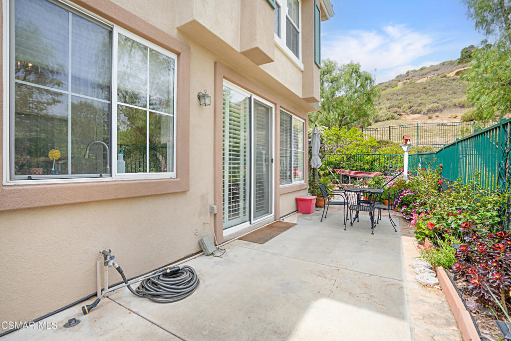 545 Lorabel Way, Unit D Simi Valley, CA 93065 - Photo 29 of 36