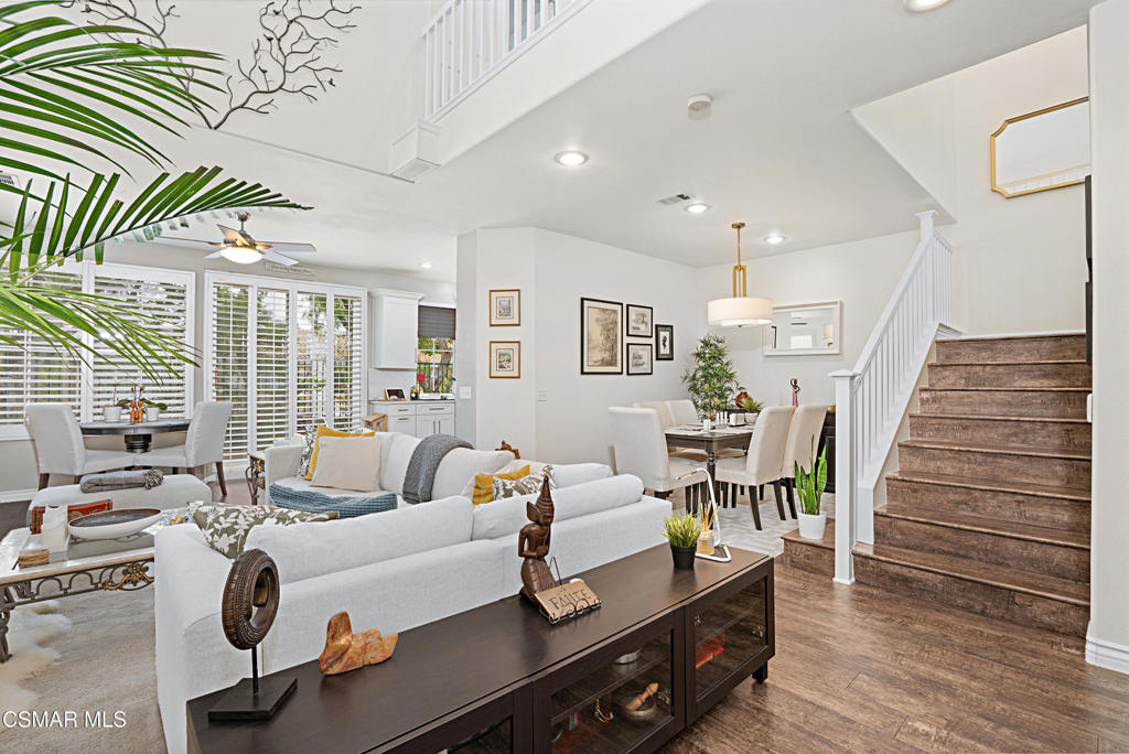 545 Lorabel Way, Unit D Simi Valley, CA 93065 - Photo 7 of 36