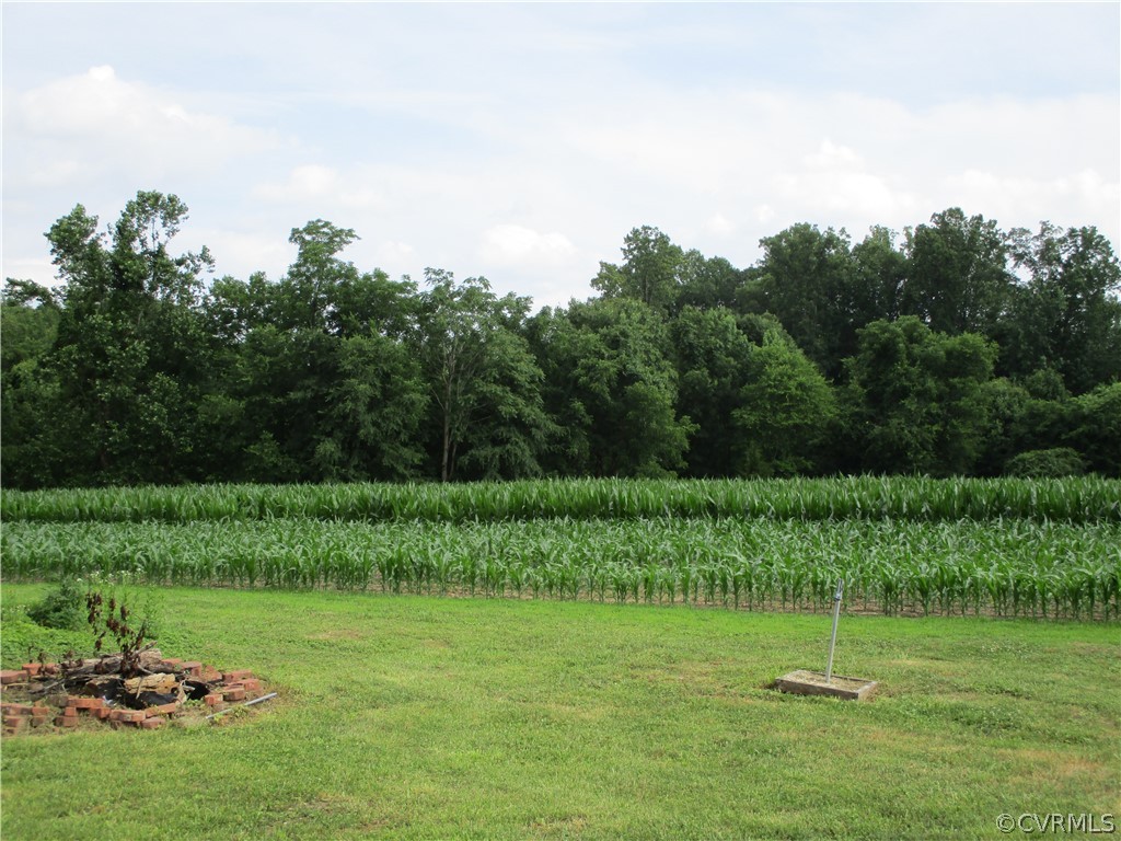3093 Nelsons Bridge Road Hanover, VA 23069 - Photo 5 of 14 Gallery Image 5