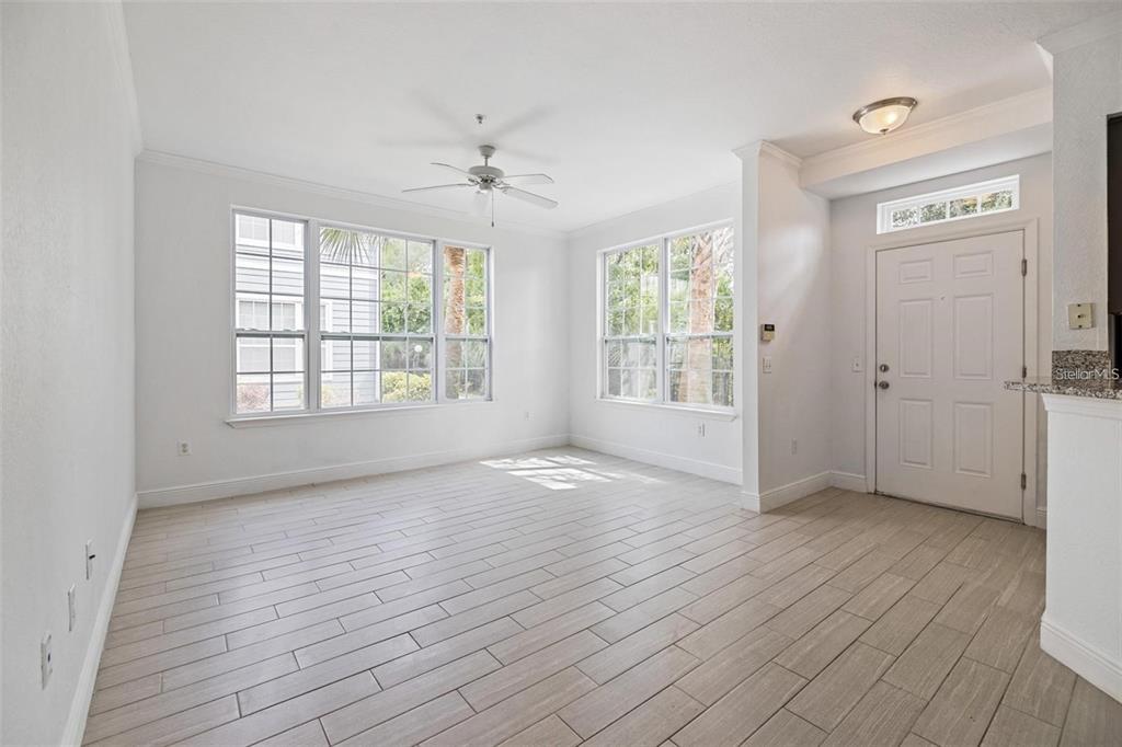 5571 Rosehill Road, Unit 104 Sarasota, FL 34233 - Photo 4 of 34