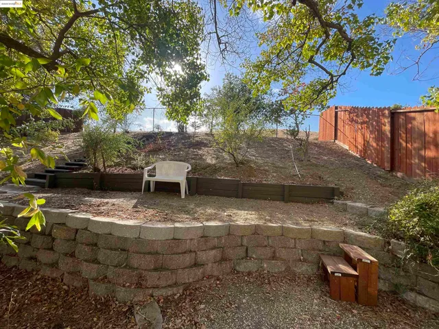 a view of outdoor space