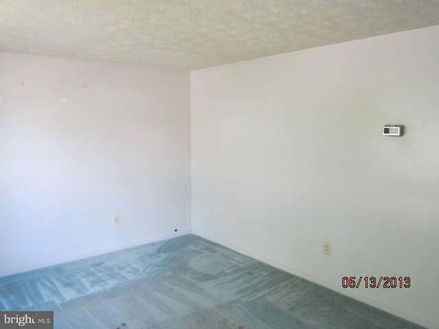 9847 Winands Road Randallstown, MD 21133 - Photo 6 of 18 Living Room