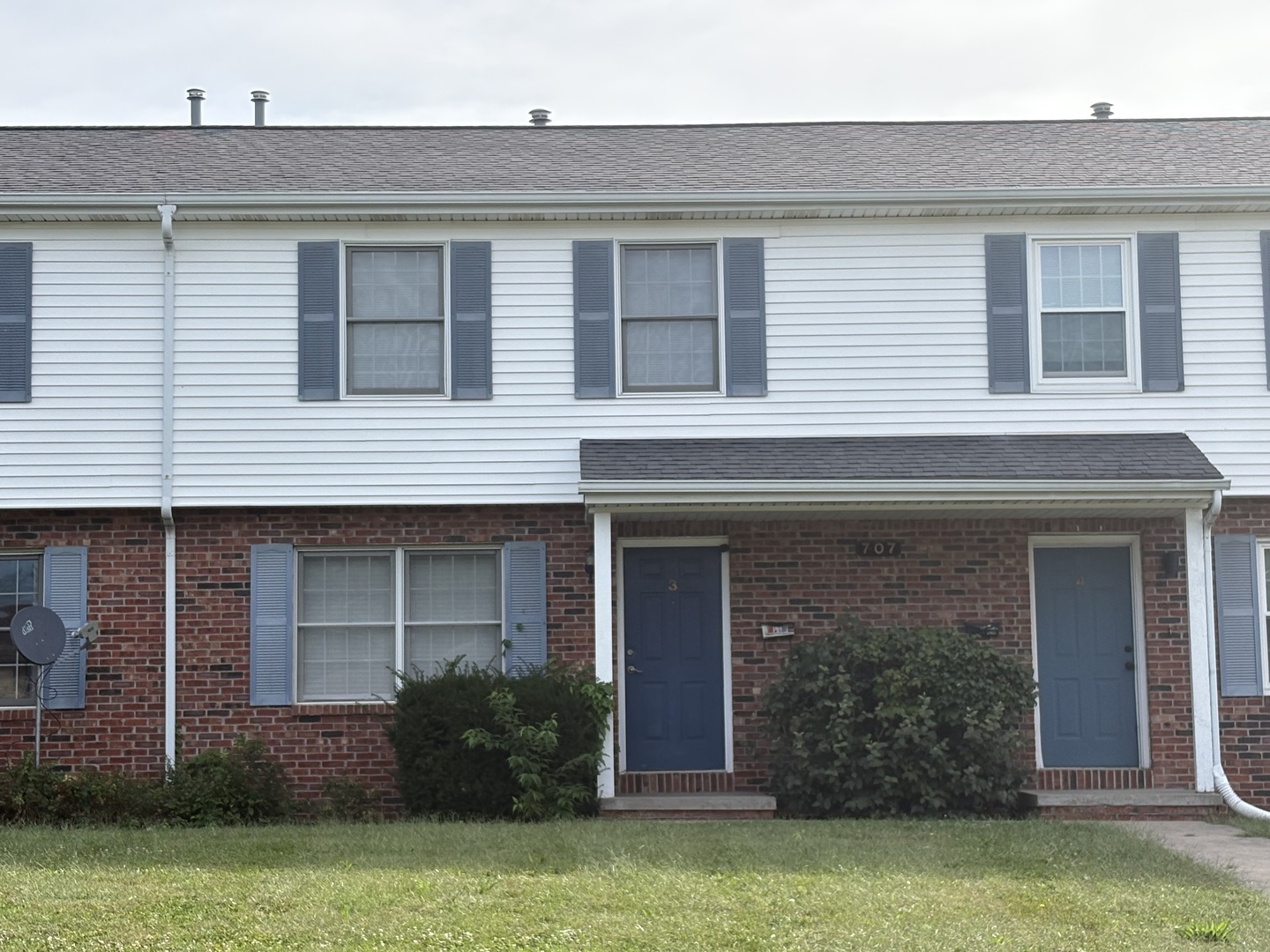 707 North Golfcrest Road, Unit 3 Normal, IL 61761 - Photo 23 of 24 Gallery Image 23
