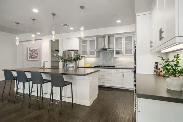 $6,000 | 74425 Zeppelin Drive, Palm Desert, CA 92211