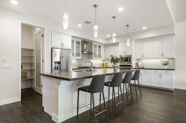 $6,000 | 74425 Zeppelin Drive, Palm Desert, CA 92211