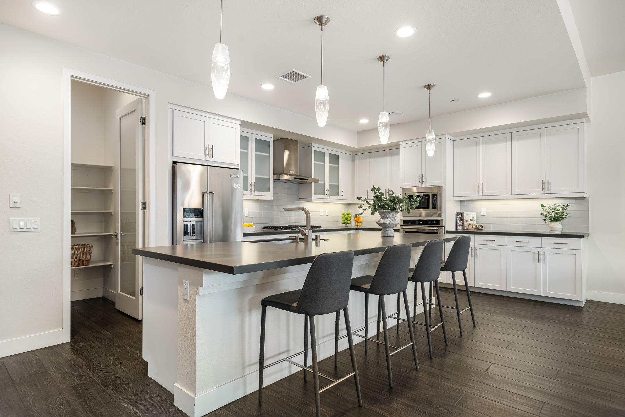 74425 Zeppelin Drive Palm Desert, CA 92211 - Photo 23 of 107 23-web-or-mls-GTZepplin_OPMG_0625_038