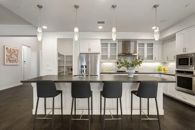 $6,000 | 74425 Zeppelin Drive, Palm Desert, CA 92211