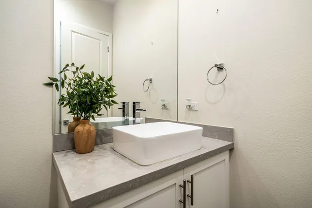 $6,000 | 74425 Zeppelin Drive, Palm Desert, CA 92211