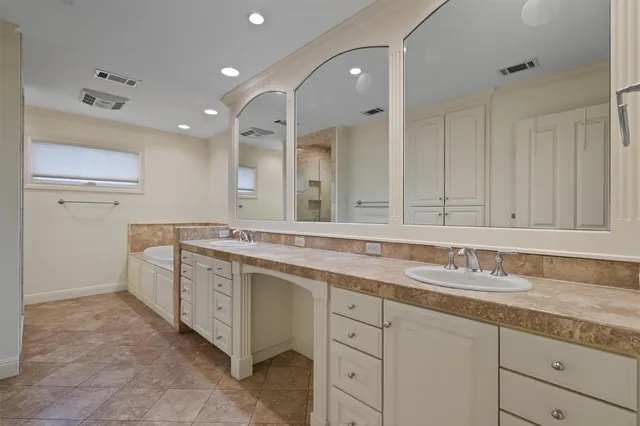 $6,975 | 2711 Mountain Laurel Drive, Austin, TX 78703