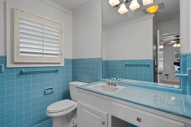 $6,975 | 2711 Mountain Laurel Drive, Austin, TX 78703