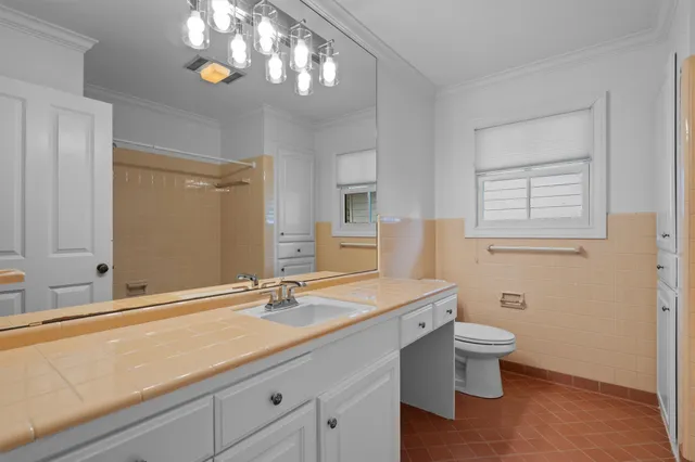 $6,975 | 2711 Mountain Laurel Drive, Austin, TX 78703