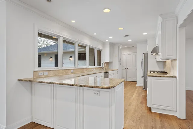 $6,975 | 2711 Mountain Laurel Drive, Austin, TX 78703