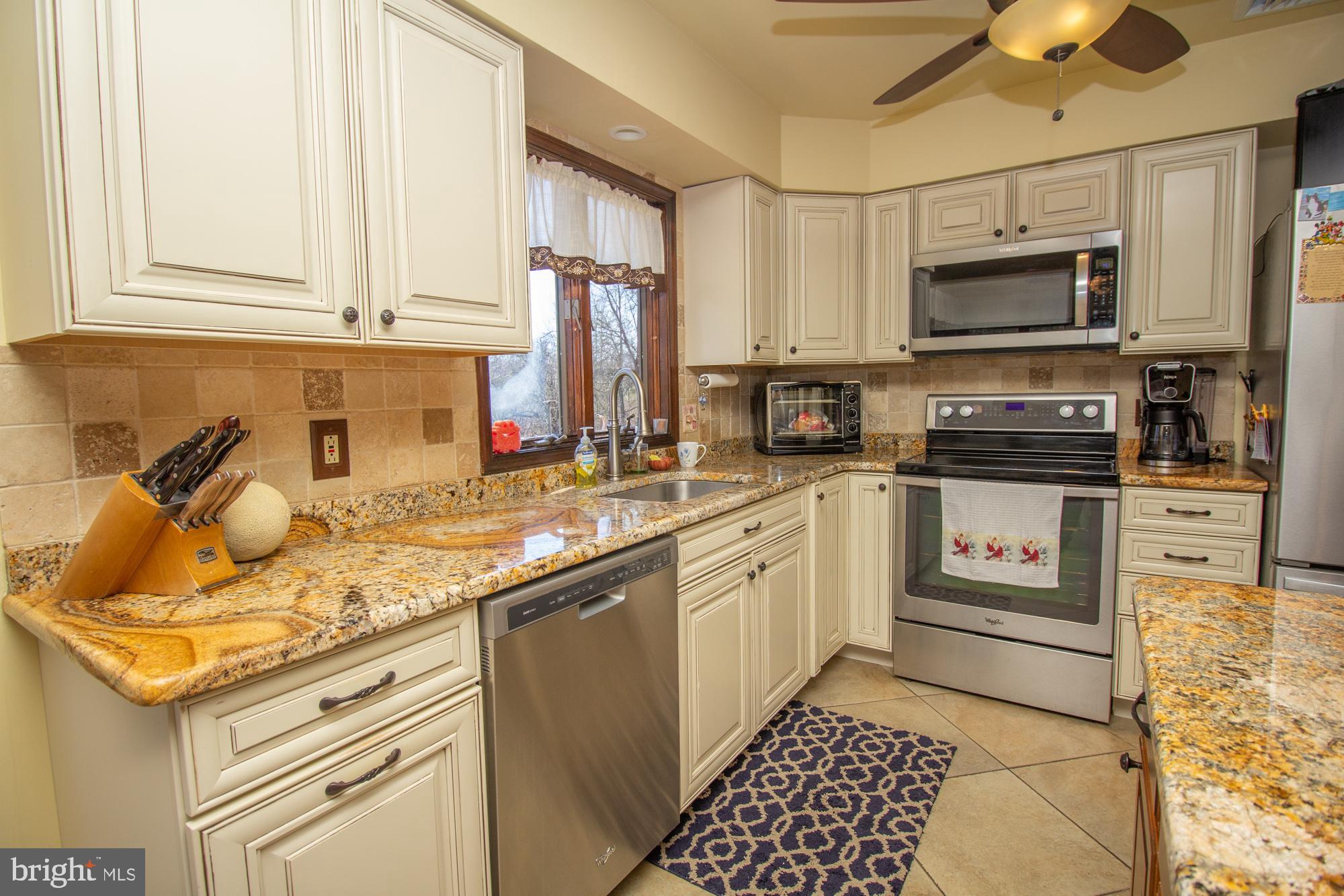 5390 North Branch Road Pipersville, PA 18947 - Photo 14 of 47 Gallery Image 14