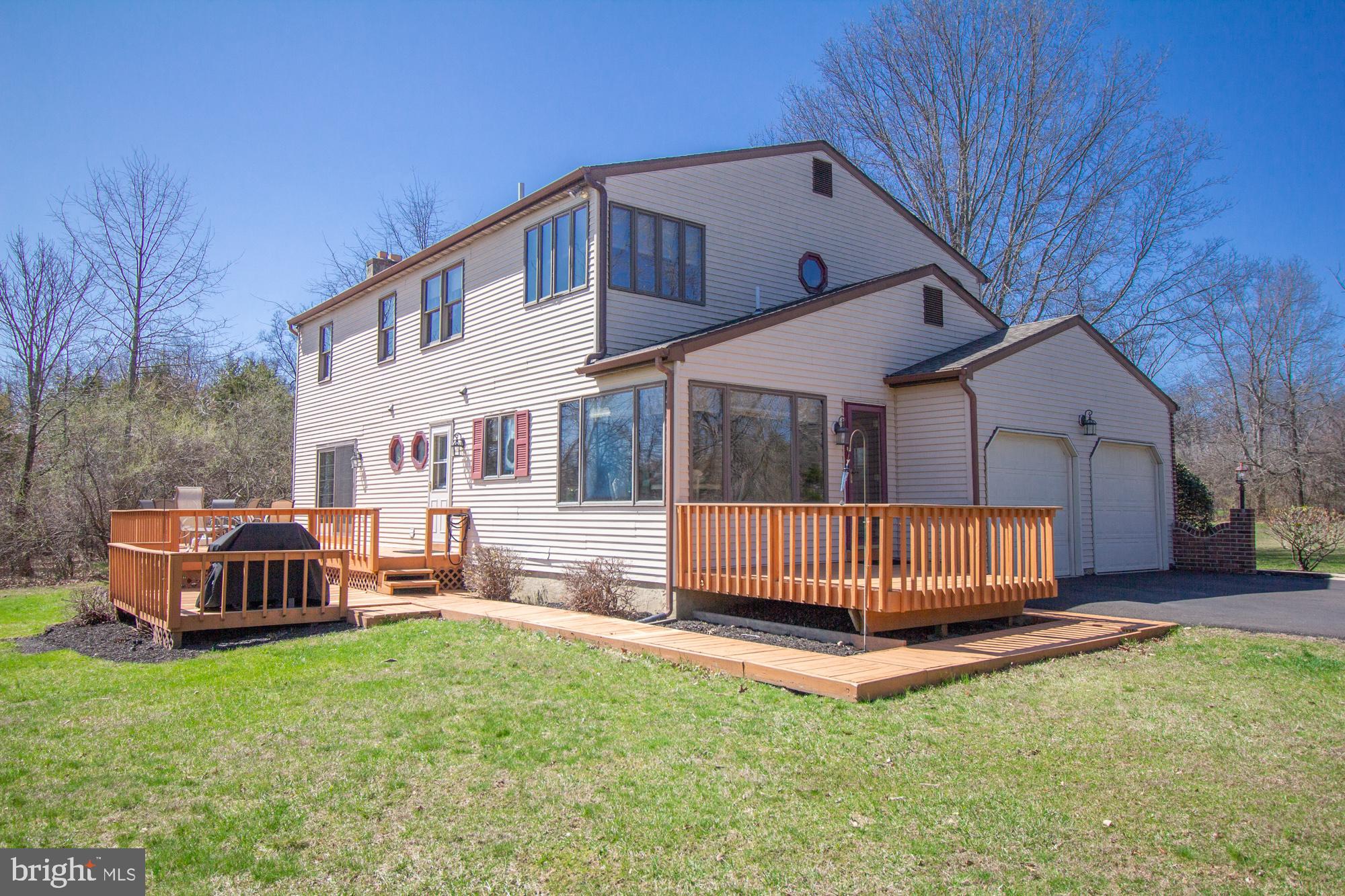 5390 North Branch Road Pipersville, PA 18947 - Photo 4 of 47 Gallery Image 4