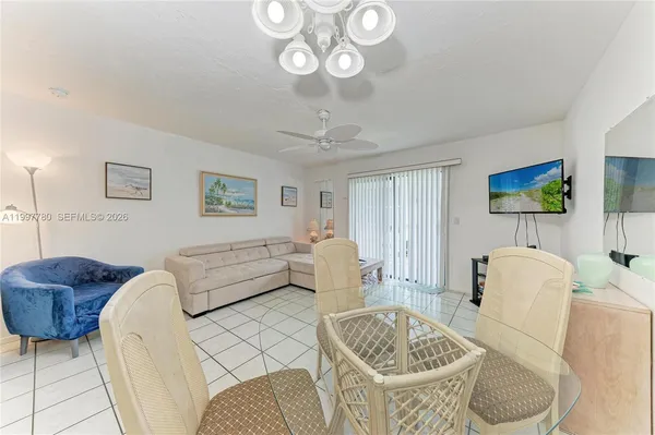 $585,000 | 3400 6th Avenue, Unit 6, Bradenton Beach, FL 34217