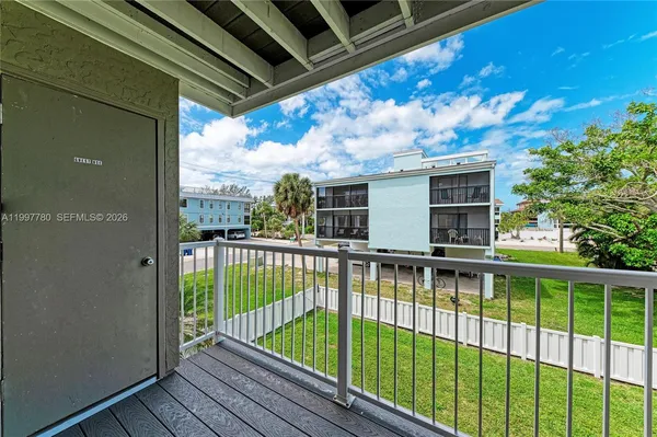 $585,000 | 3400 6th Avenue, Unit 6, Bradenton Beach, FL 34217