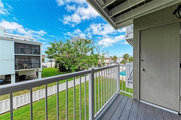 $585,000 | 3400 6th Avenue, Unit 6, Bradenton Beach, FL 34217