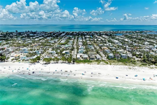 $585,000 | 3400 6th Avenue, Unit 6, Bradenton Beach, FL 34217