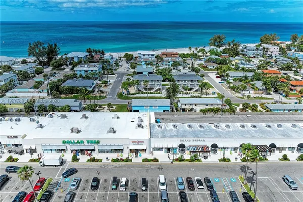 $585,000 | 3400 6th Avenue, Unit 6, Bradenton Beach, FL 34217