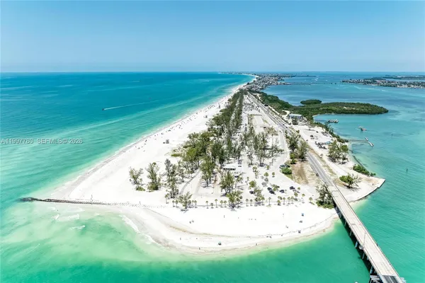 $585,000 | 3400 6th Avenue, Unit 6, Bradenton Beach, FL 34217