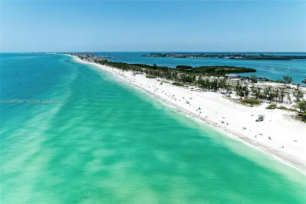 $585,000 | 3400 6th Avenue, Unit 6, Bradenton Beach, FL 34217