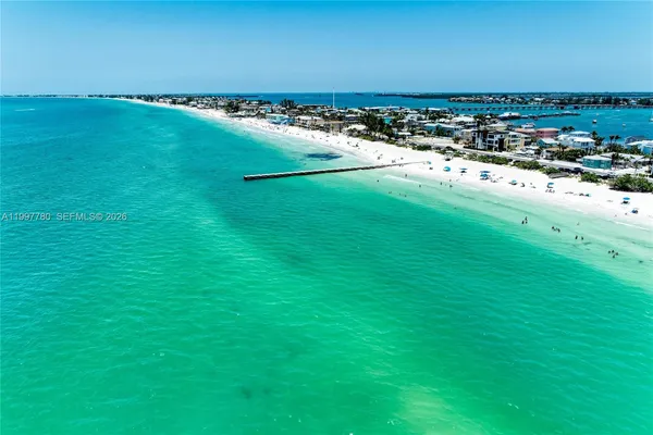 $585,000 | 3400 6th Avenue, Unit 6, Bradenton Beach, FL 34217