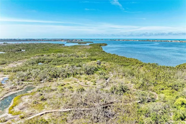 $585,000 | 3400 6th Avenue, Unit 6, Bradenton Beach, FL 34217