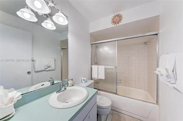$585,000 | 3400 6th Avenue, Unit 6, Bradenton Beach, FL 34217