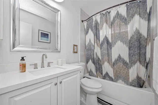 $3,000 | 11618 Corona Lane, Houston, TX 77072