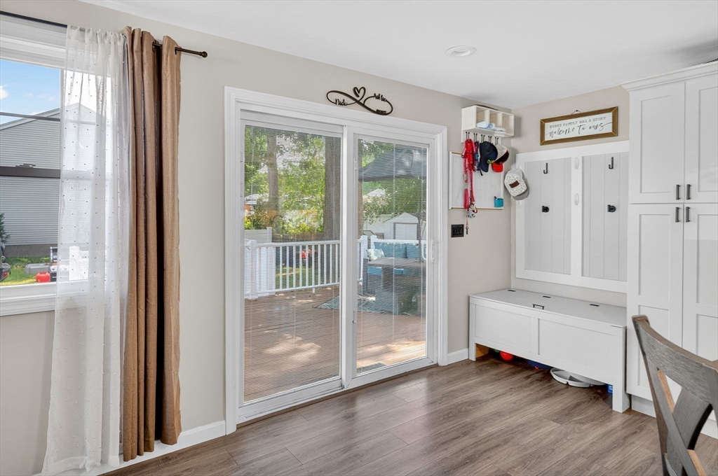 29 Edgemere Drive Seekonk, MA 02771 - Photo 11 of 27