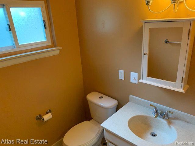 1255 Delta Road Walled Lake, MI 48390 - Photo 11 of 13