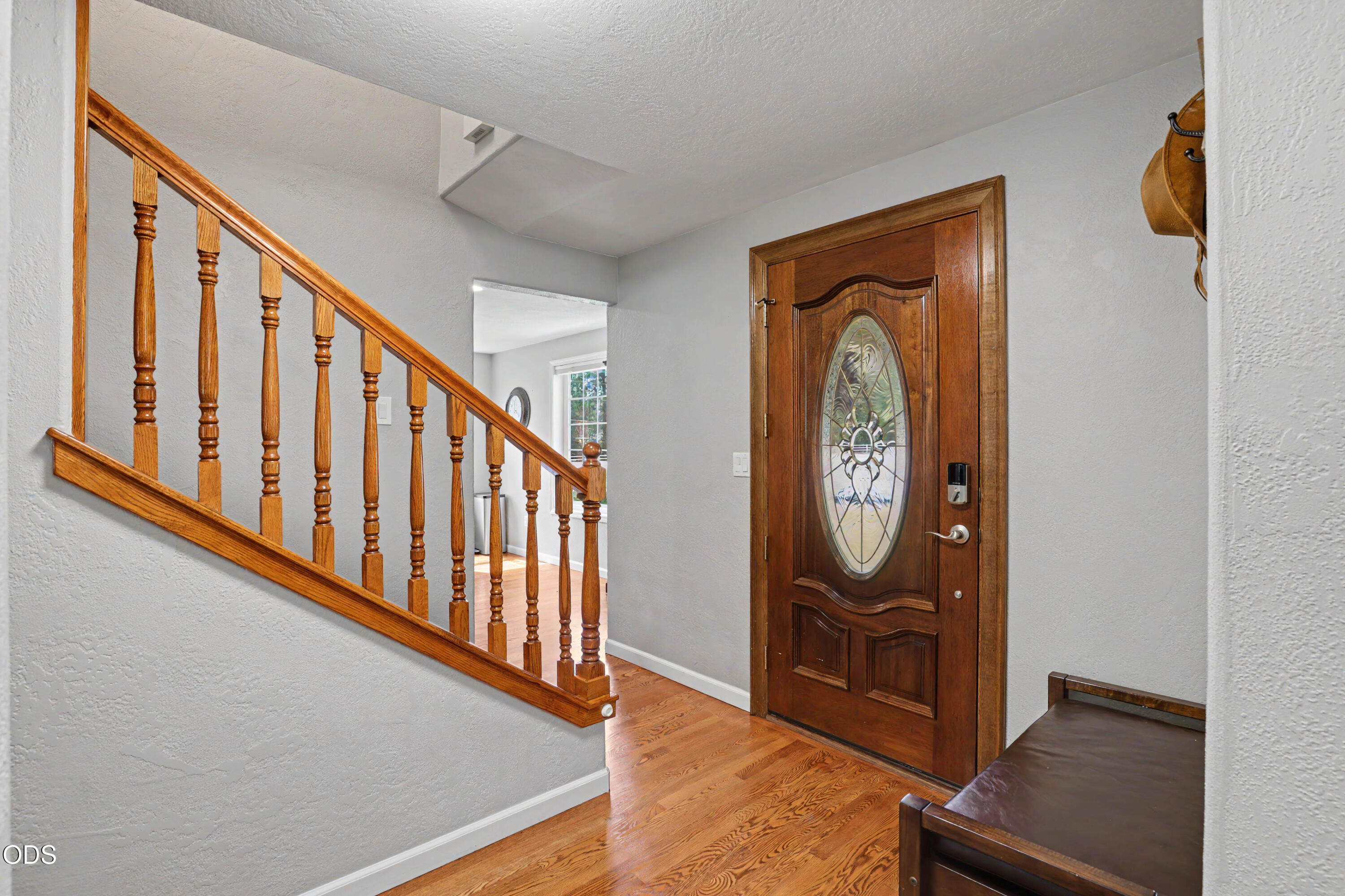6575 Old Stage Road Central Point, OR 97502 - Photo 5 of 58