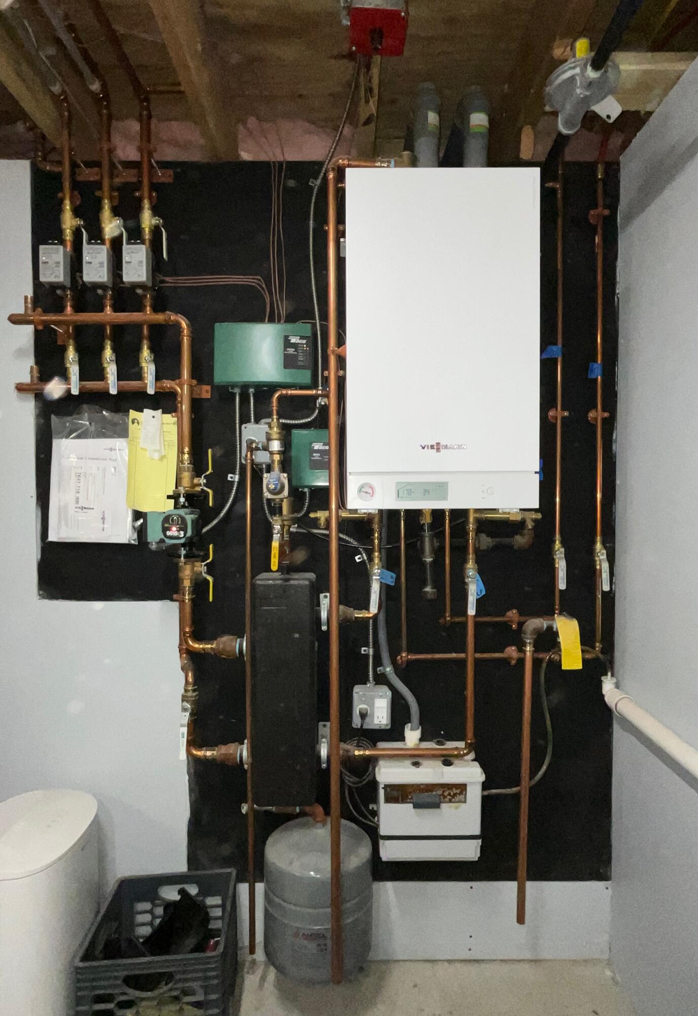 41 Laren Road Jefferson, ME 04348 - Photo 9 of 53 Utility Room Heating system