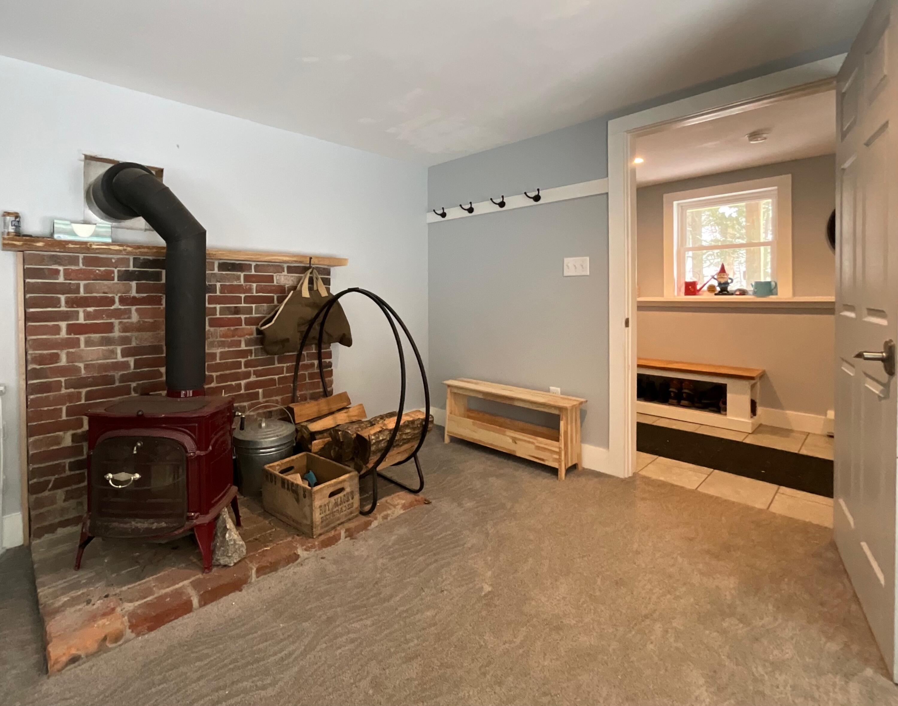 41 Laren Road Jefferson, ME 04348 - Photo 10 of 53 Family Room/Den