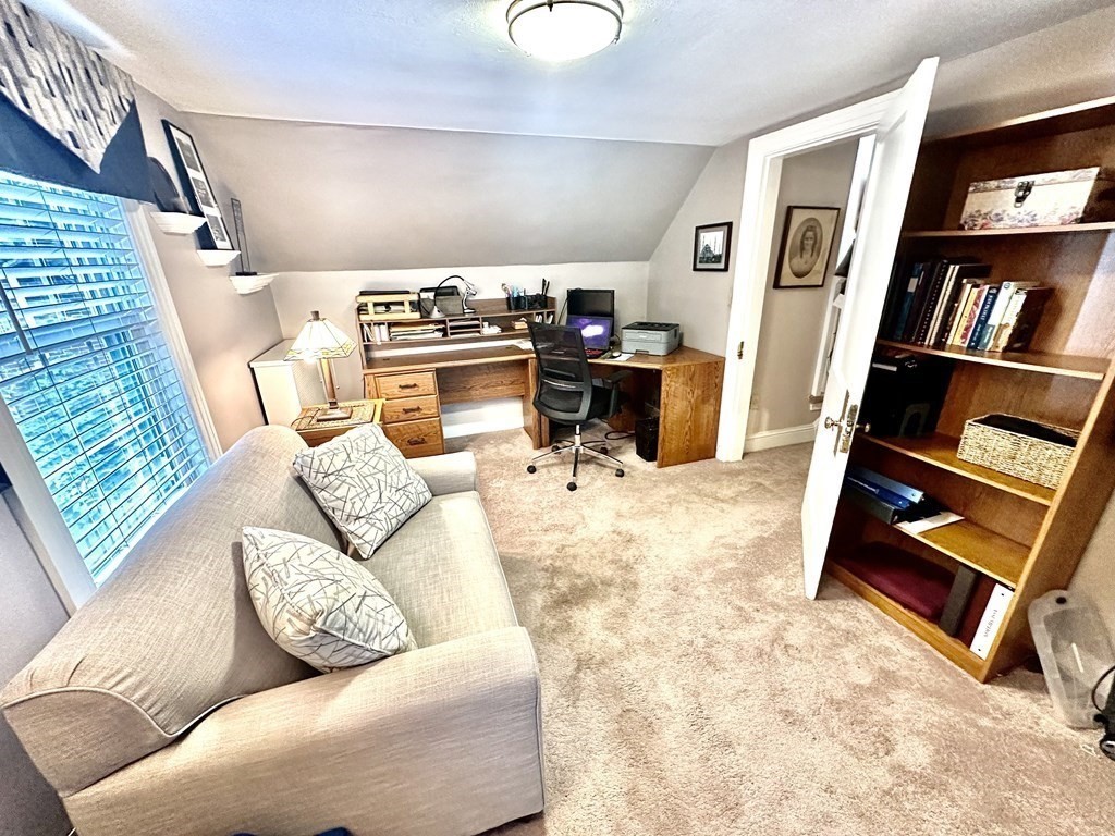 152 Coolidge Road Worcester, MA 01602 - Photo 18 of 26 Gallery Image 18