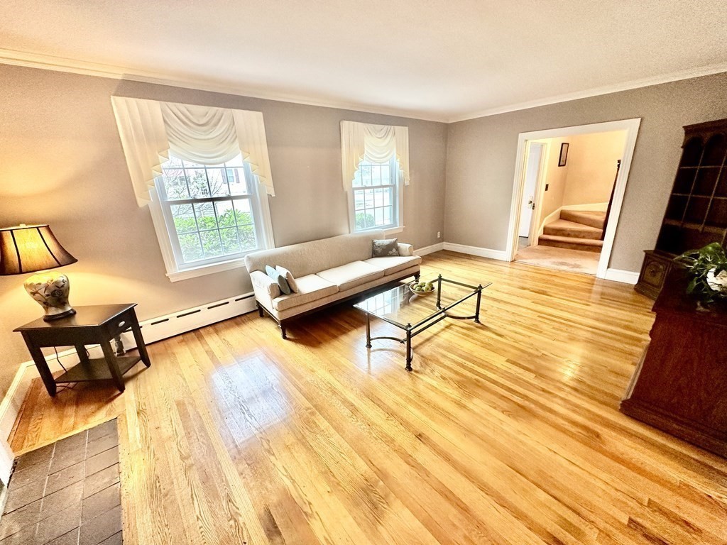 152 Coolidge Road Worcester, MA 01602 - Photo 5 of 26 Gallery Image 5