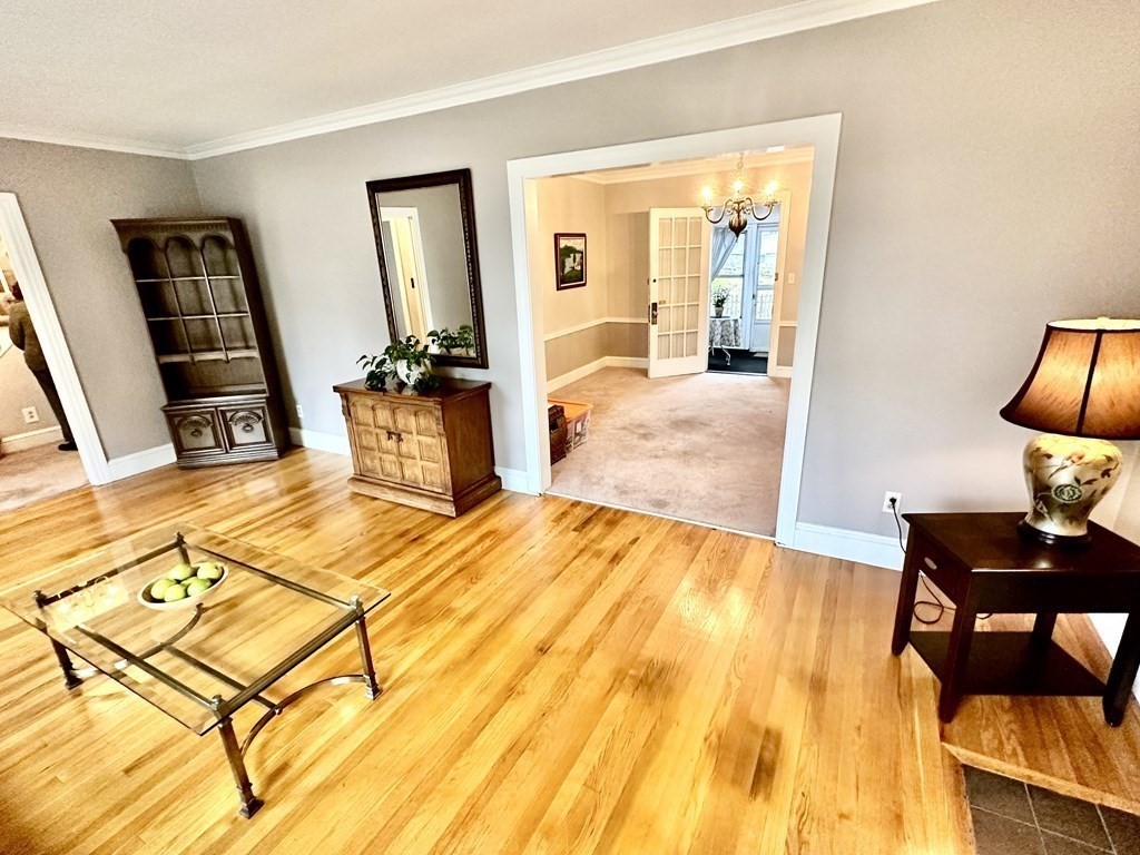152 Coolidge Road Worcester, MA 01602 - Photo 8 of 26 Gallery Image 8