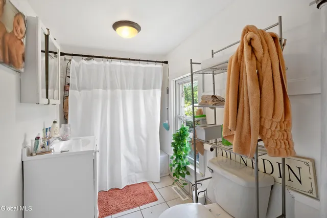 $169,900 | 985 Murray Road, Greenfield, NY 12850