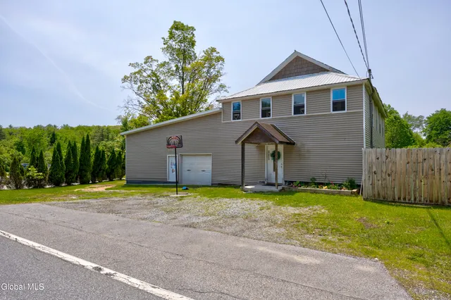 $169,900 | 985 Murray Road, Greenfield, NY 12850