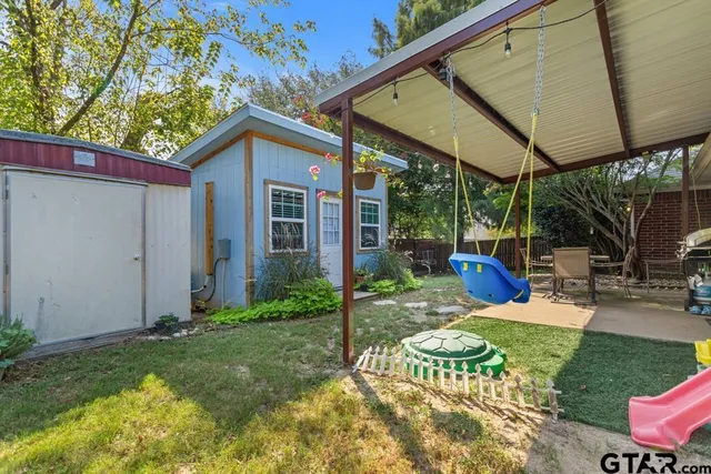 $2,300 | 308 Willow Road, Bullard, TX 75757