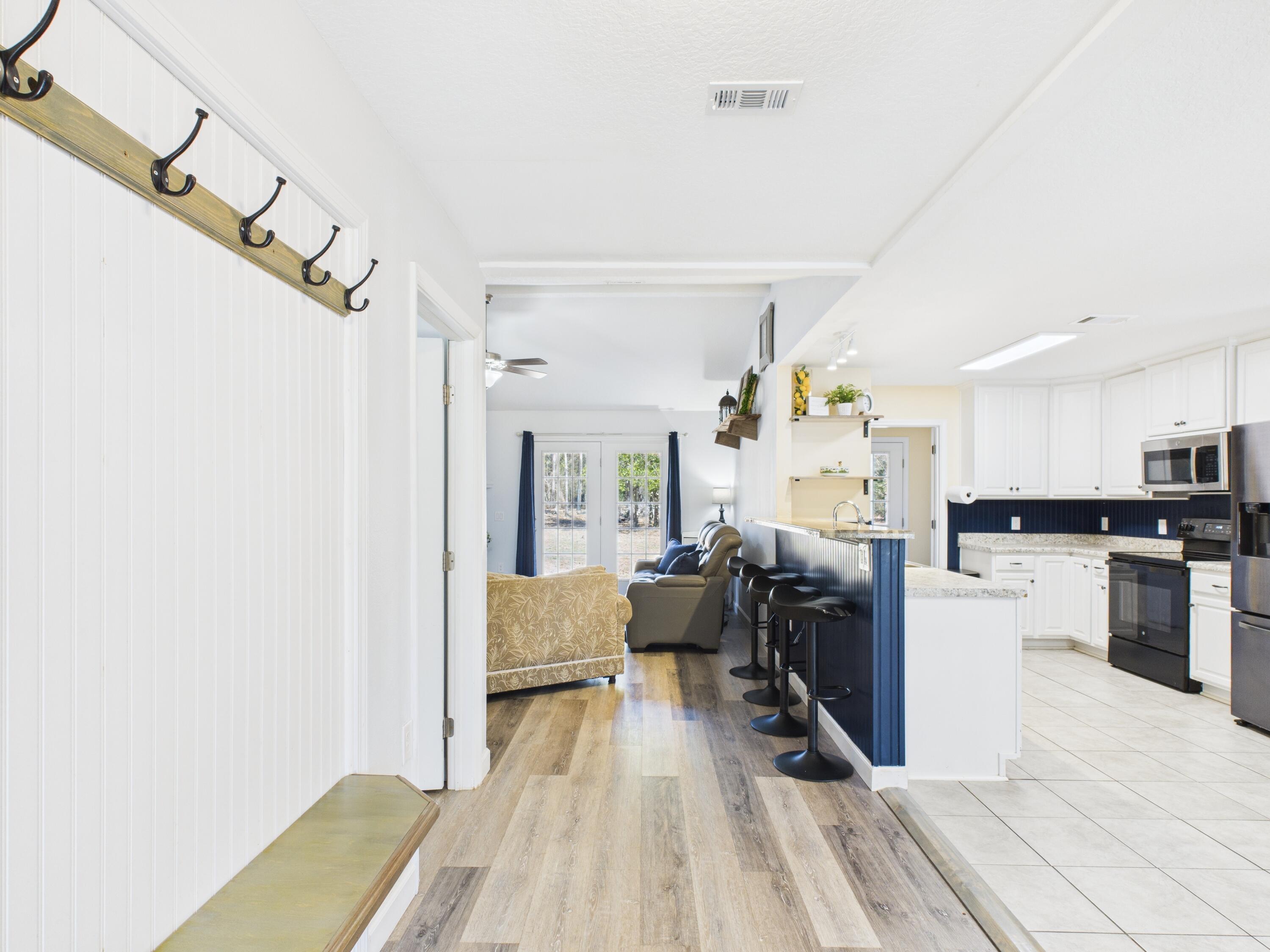 9866 Red Rock Road Milton, FL 32570 - Photo 12 of 44 Interior Entry