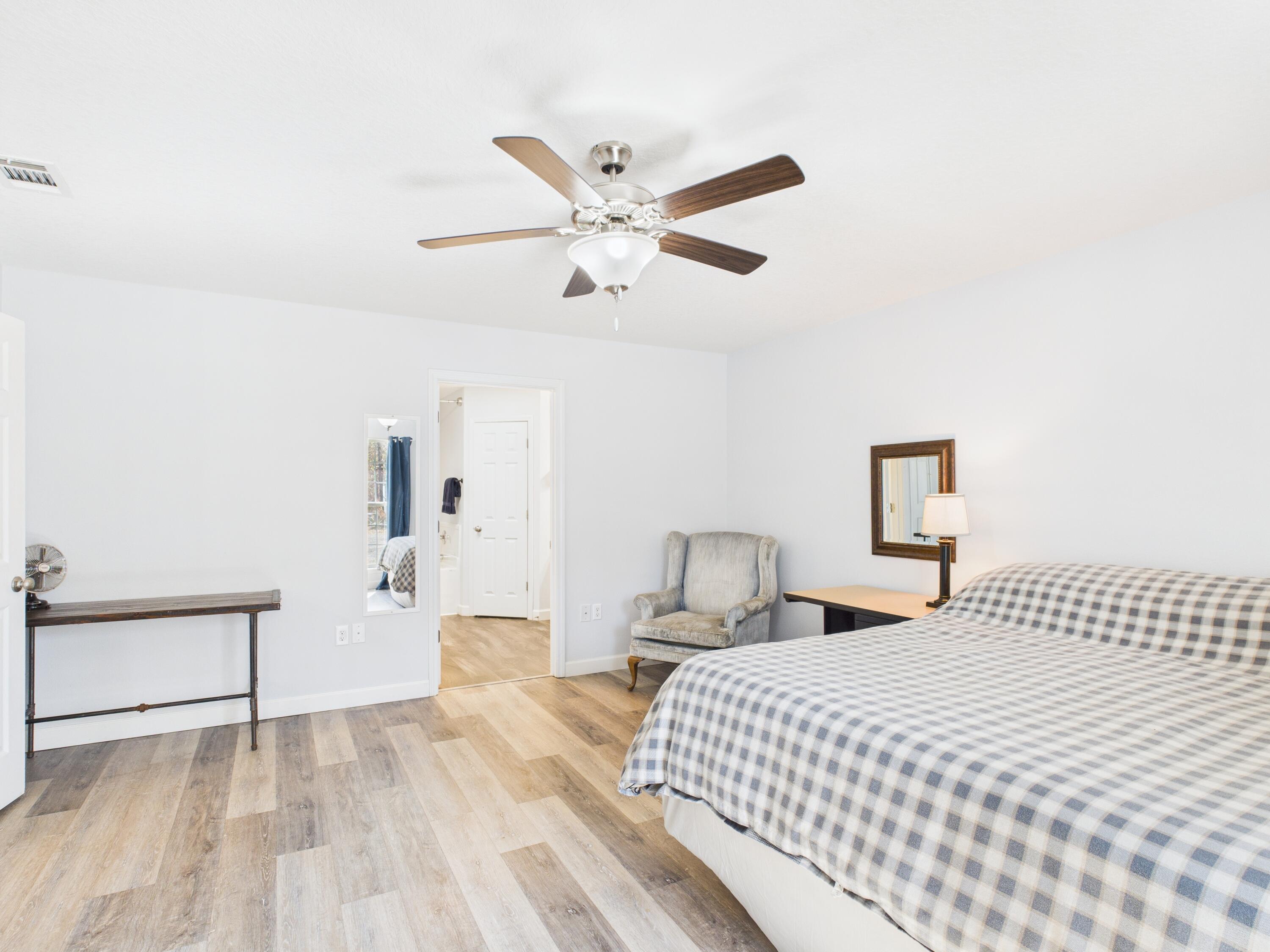 9866 Red Rock Road Milton, FL 32570 - Photo 23 of 44 Primary Bedroom