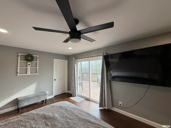 $329,000 | 65 Magnolia Lane, Vienna, IL 62995