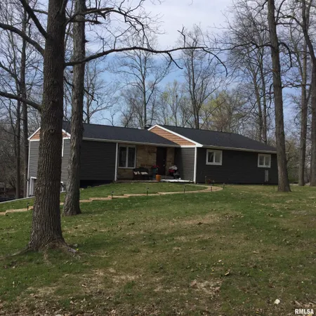 $329,000 | 65 Magnolia Lane, Vienna, IL 62995