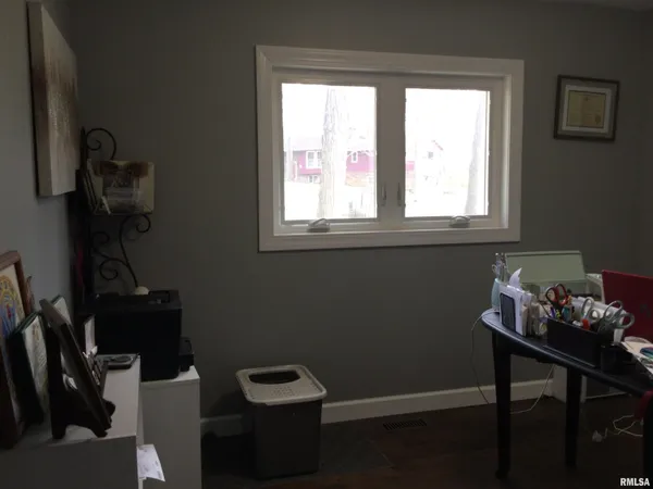 $329,000 | 65 Magnolia Lane, Vienna, IL 62995