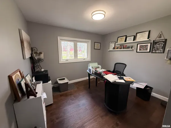 $329,000 | 65 Magnolia Lane, Vienna, IL 62995