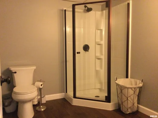 $329,000 | 65 Magnolia Lane, Vienna, IL 62995