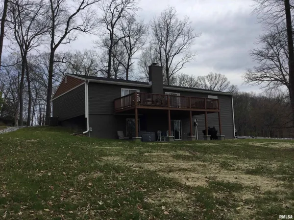 $329,000 | 65 Magnolia Lane, Vienna, IL 62995