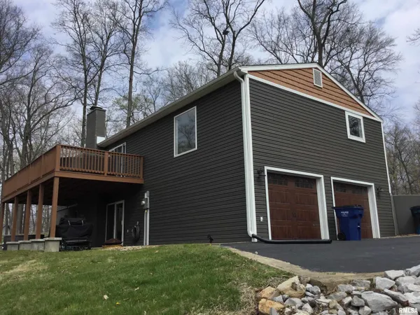 $329,000 | 65 Magnolia Lane, Vienna, IL 62995